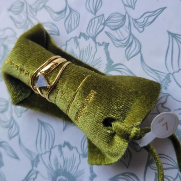 NWT Anthropologie Modern Wavy Ring Set | Size 7 - Picture 2 of 3